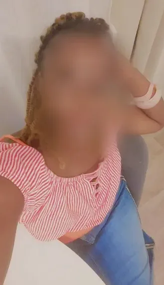 Fatma, 29