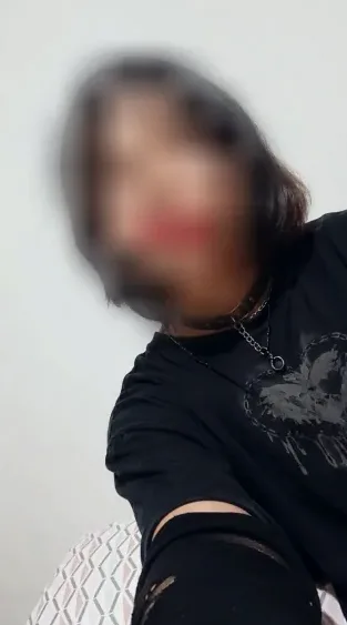 Jessica, 18