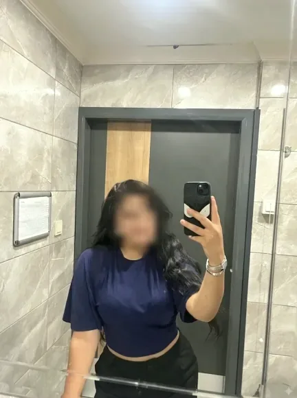 Simone, 20