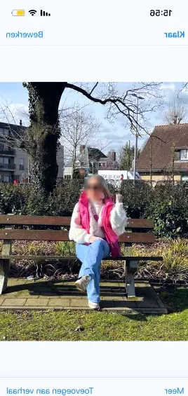 Vivien, 26